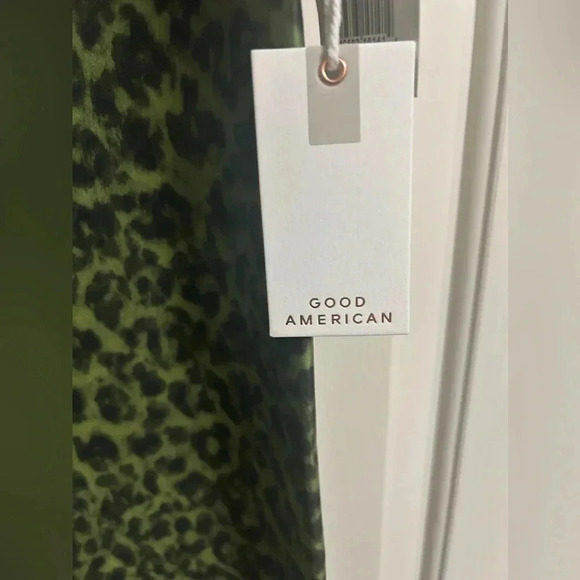 Good American Core Power Leggings Womens L 3 Green Pesto Leopard High Rise NWT - Picture 3 of 5